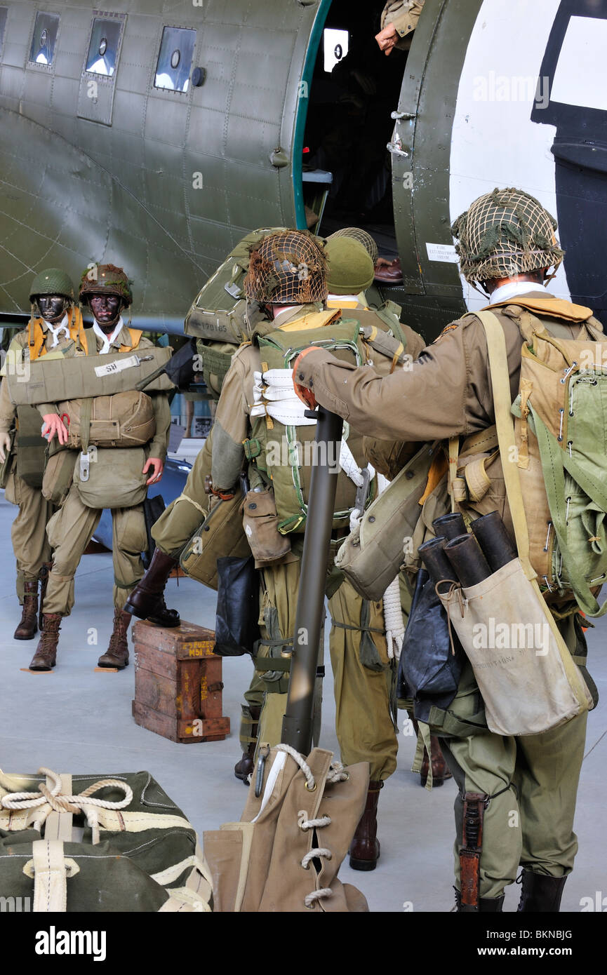 Figurines 1:48 WW2 - Soldats Américains Blessé & Médic - Neuf - Fabrication Française - 17 Ans Et Plus