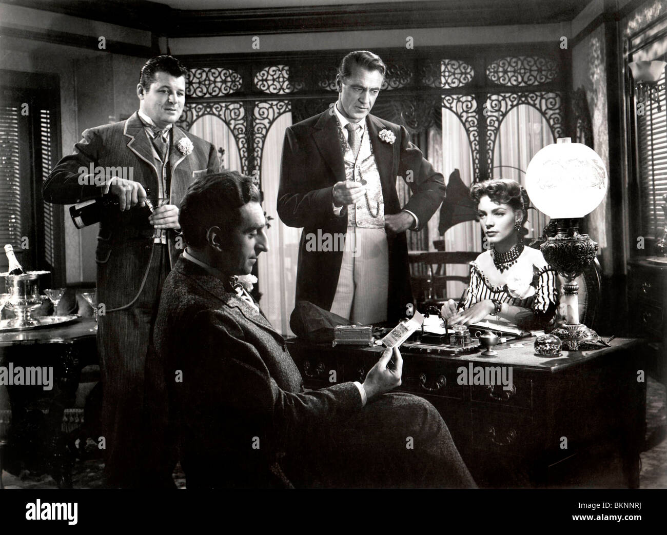 BRIGHT LEAF (1950) JACK CARSON, JEFF COREY, Gary Cooper, Lauren Bacall, Michael Curtiz (DIR) BRIL 001 P Banque D'Images