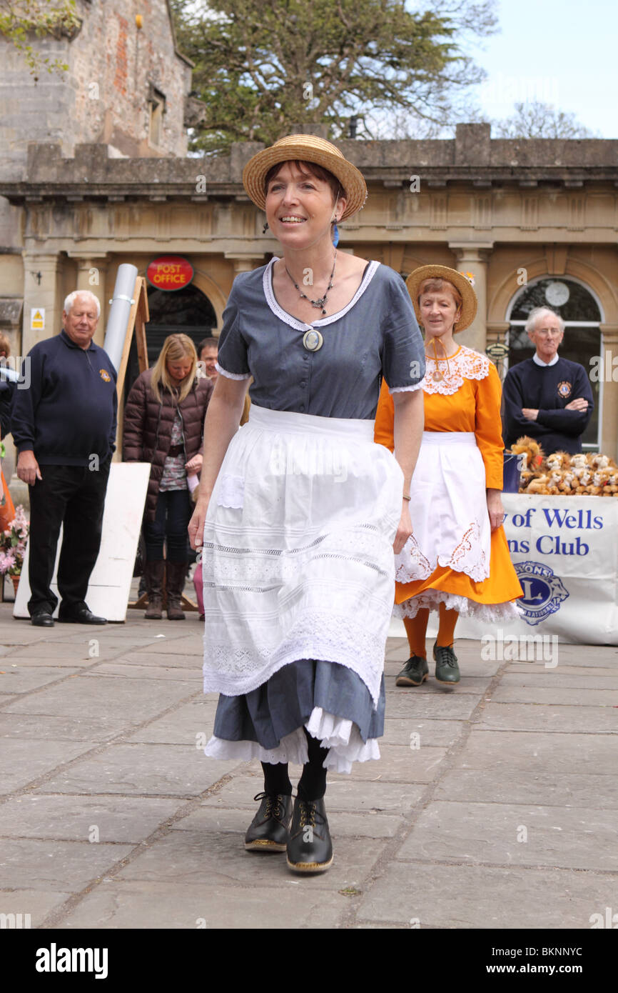 Beetlecrushers Boucher et Step Dance groupe exécutant dans Wells Somerset UK pour le premier mai le 1er mai 2010 Banque D'Images