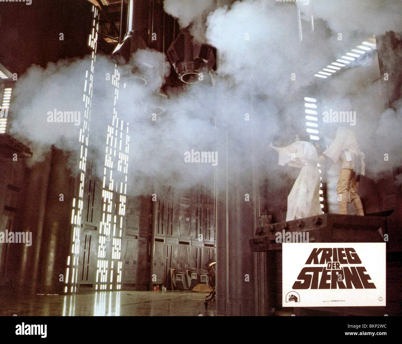 PRODUCTION TOURNAGE (ALT) EMPLACEMENT (ALT) derrière la scène (ALT) SUR LE PLATEAU (ALT) O/S de "Star Wars : Episode IV - UN NOUVEL ESPOIR (1977)" Banque D'Images