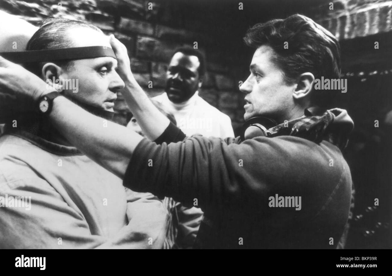 Sur le plateau de tournage (ALT) (ALT) O/S 'LE SILENCE DES AGNEAUX" (1991), Anthony Hopkins, Jonathan Demme (DIR) SOL 001P Banque D'Images