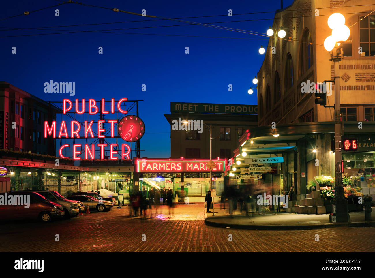 Seattle's iconic marché du centre ville le soir Banque D'Images