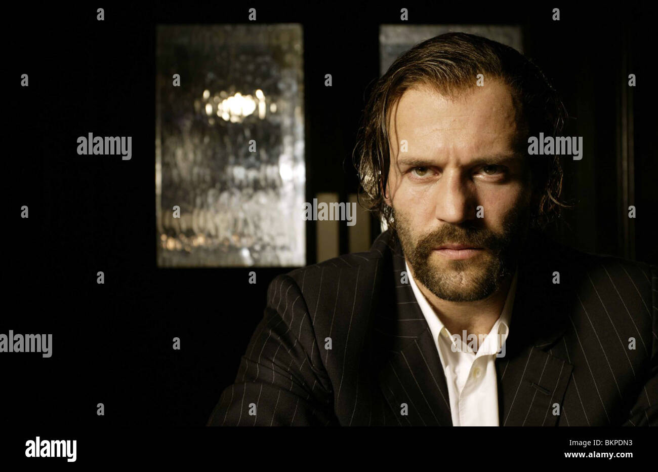 REVOLVER (2005) Guy Ritchie (DIR) REVR 010 Banque D'Images