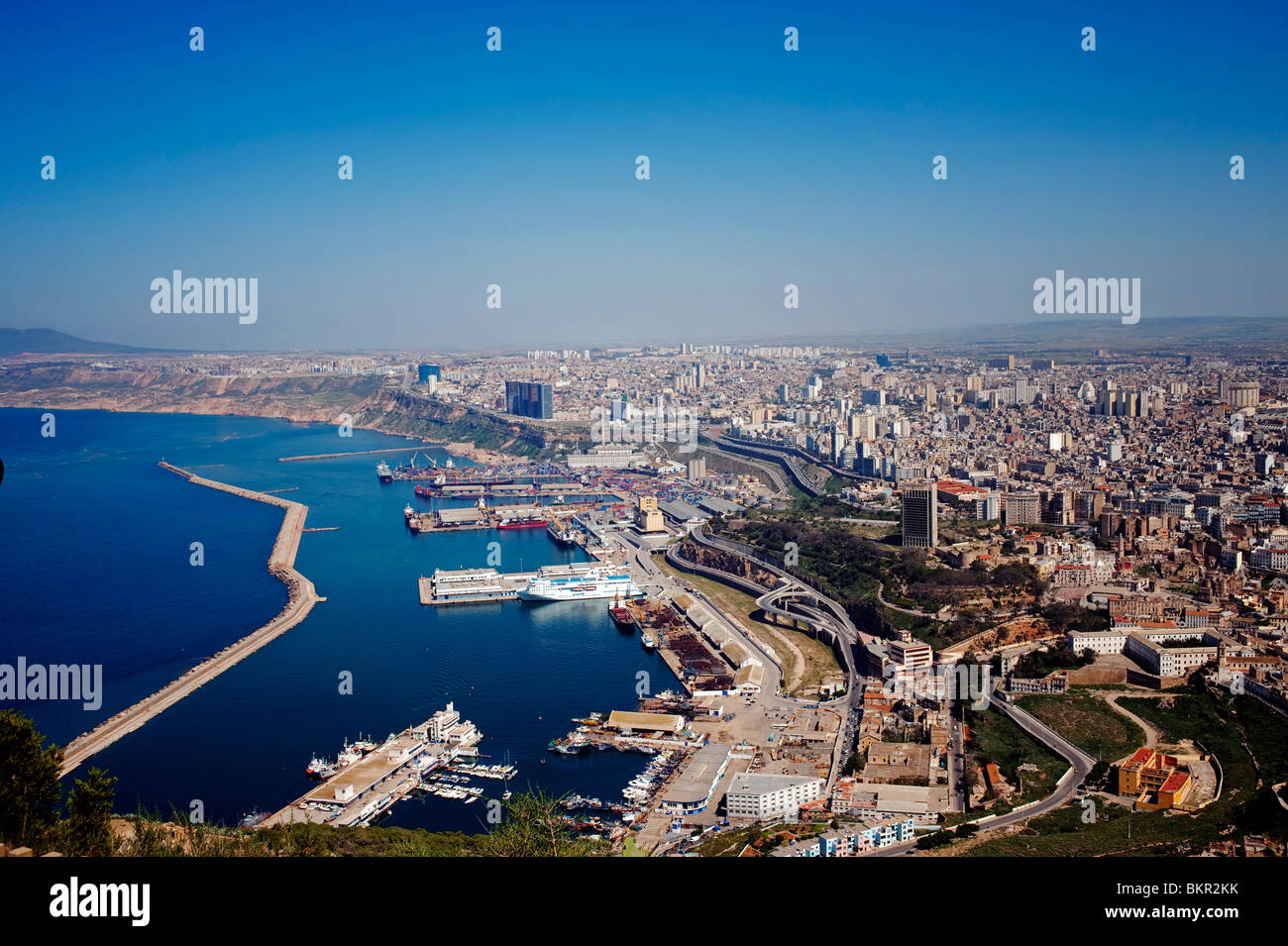Algérie, Oran. À l'est à travers la ville. Banque D'Images