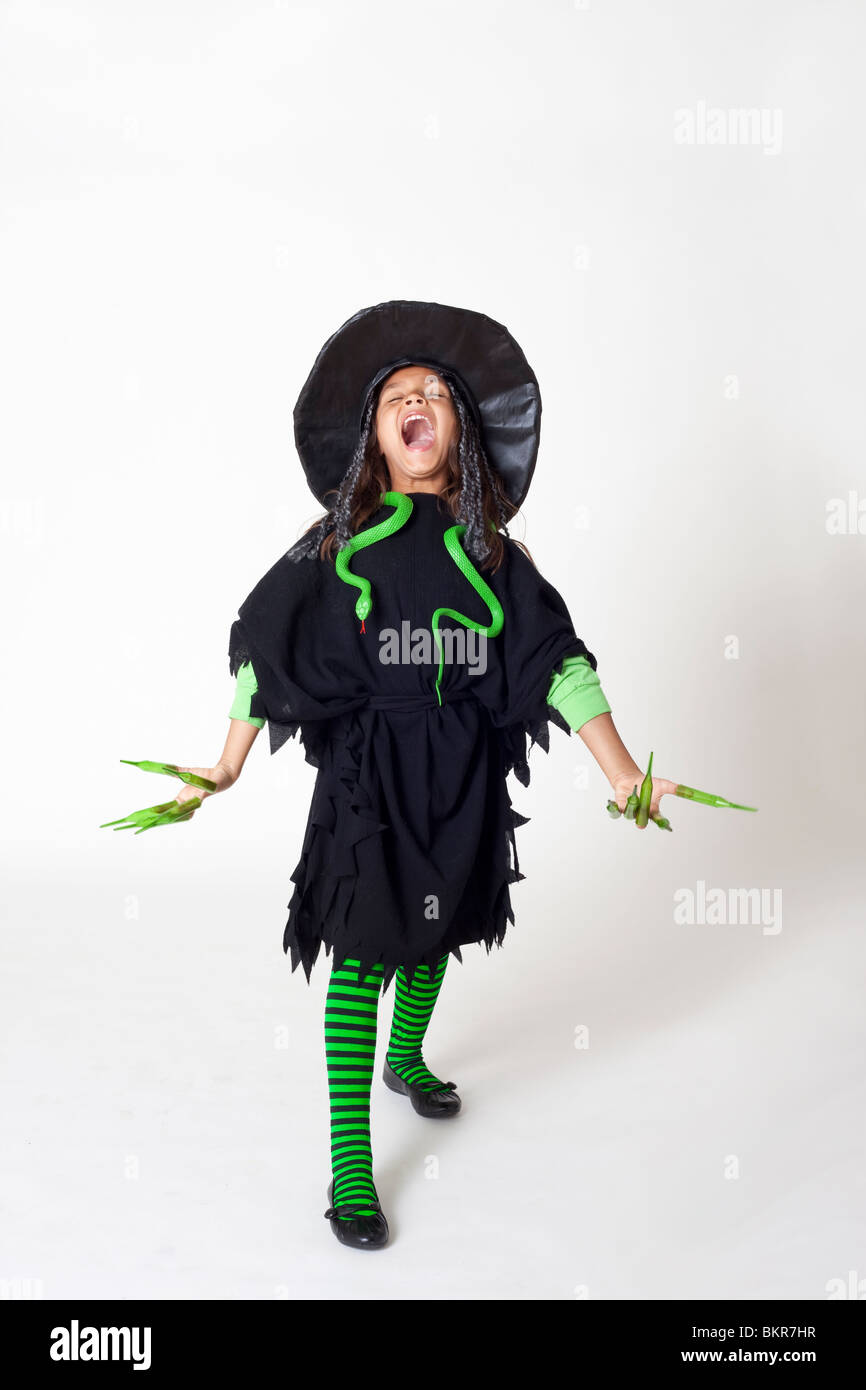 Fille habillé en costume pour l'Halloween Banque D'Images