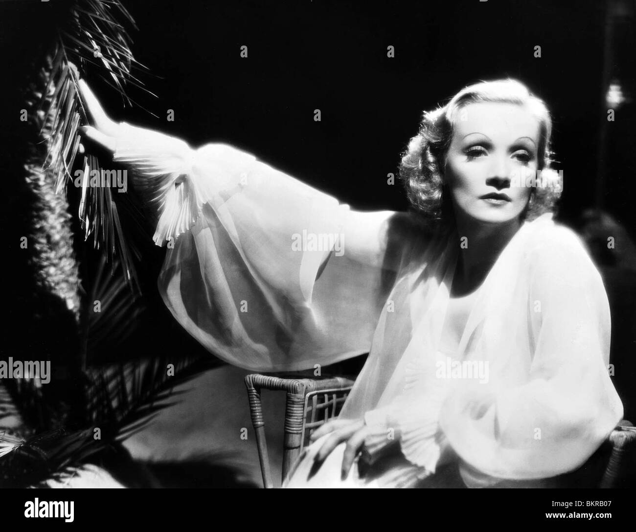Le jardin d'ALLAH (1936) Marlene Dietrich RICHARD BOLESLAWSKI (DIR) 004 Banque D'Images
