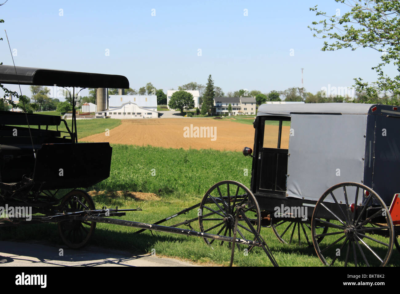 Buggies Amish dans le comté de Lancaster, PA Banque D'Images