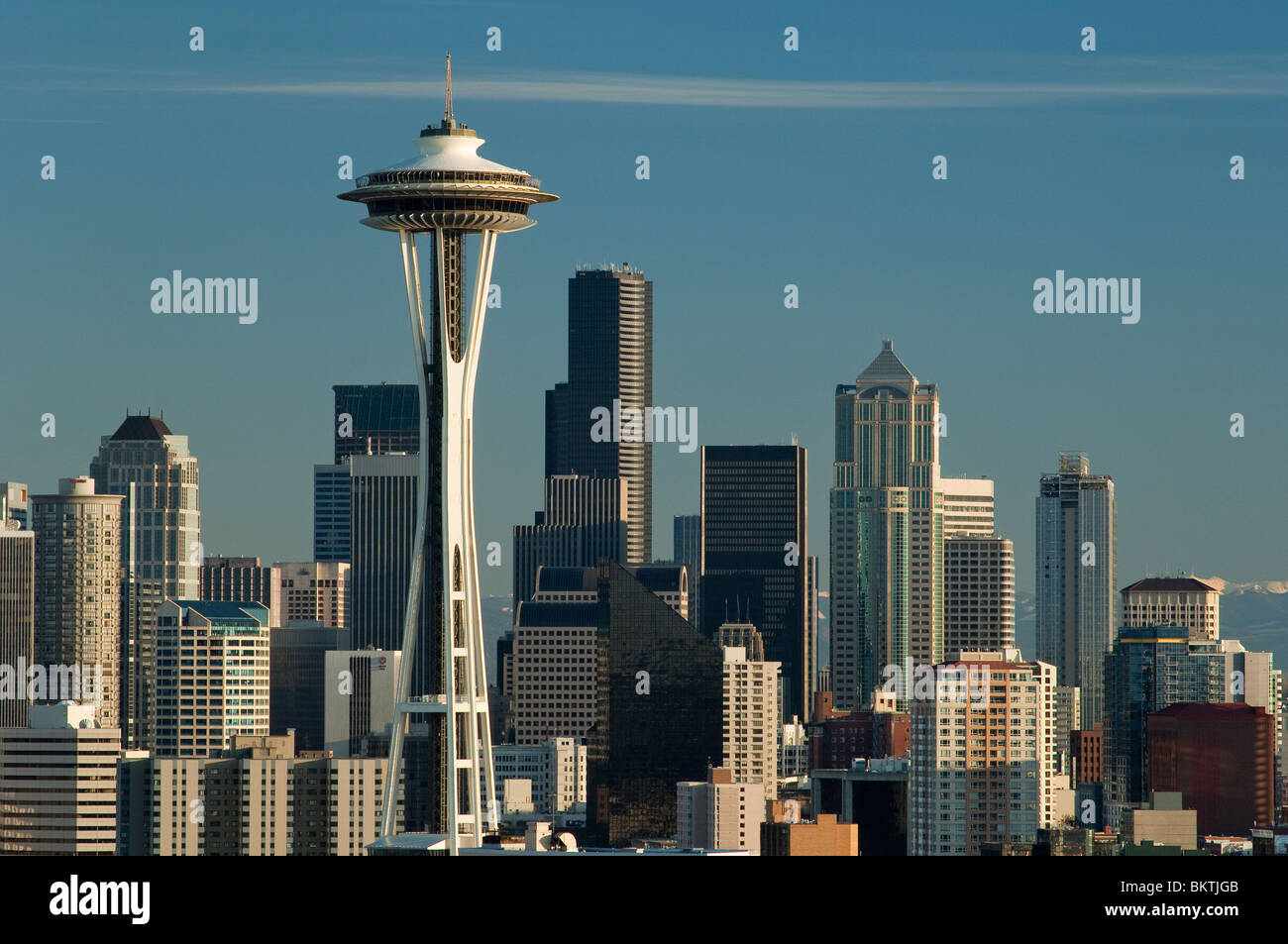 La Space Needle et des immeubles de bureaux du centre-ville de Kerry Park sur Queen Anne Hill Seattle, Washington. Banque D'Images