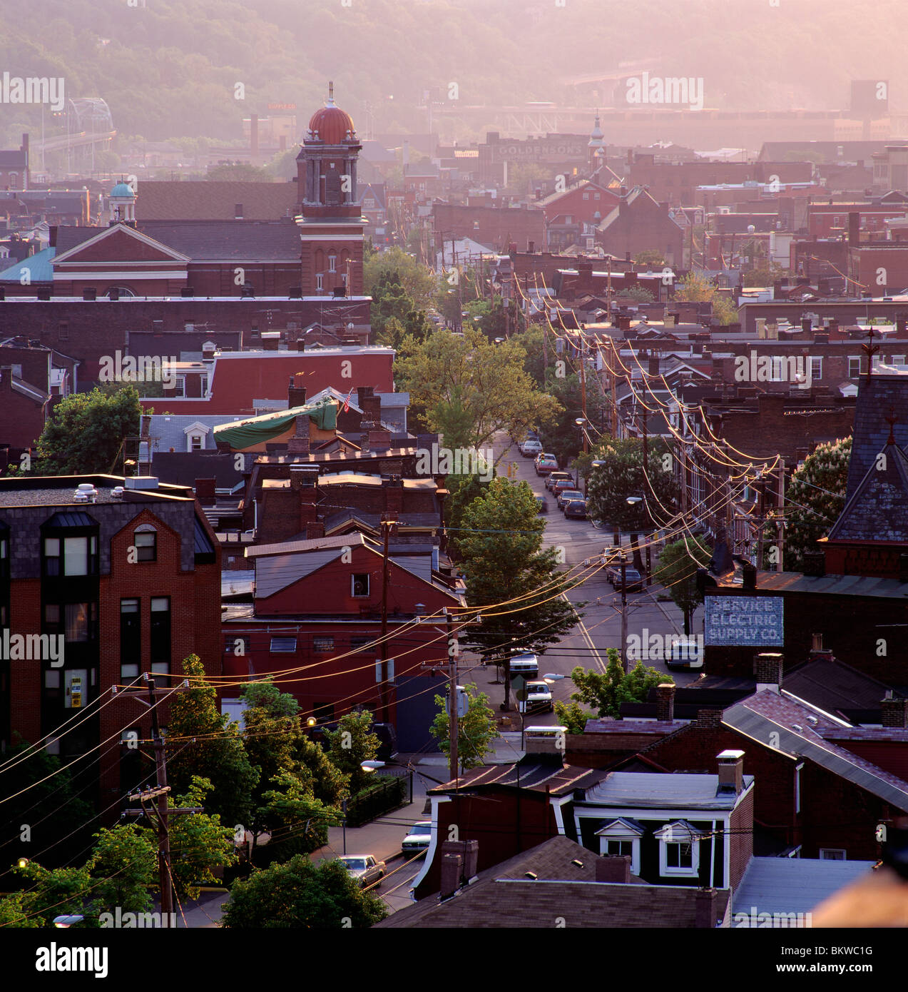 Côté 'Sud' neighborhood au coucher du soleil, Pittsburgh, Pennsylvanie, USA Banque D'Images