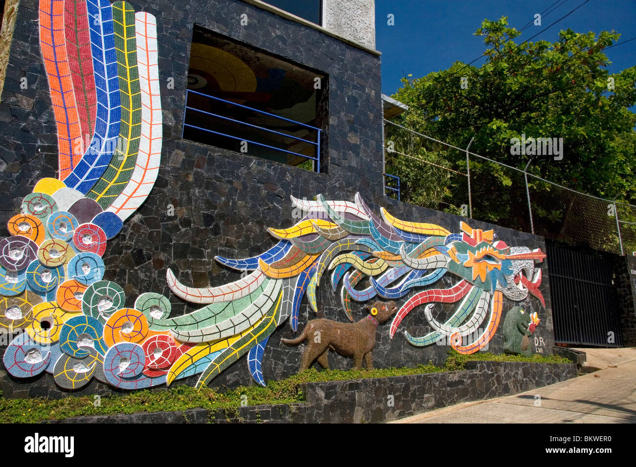Mosaic art créés par Diego Rivera le long du mur extérieur de la Chambre des vents à Acapulco, Guerrero, Mexique. Banque D'Images