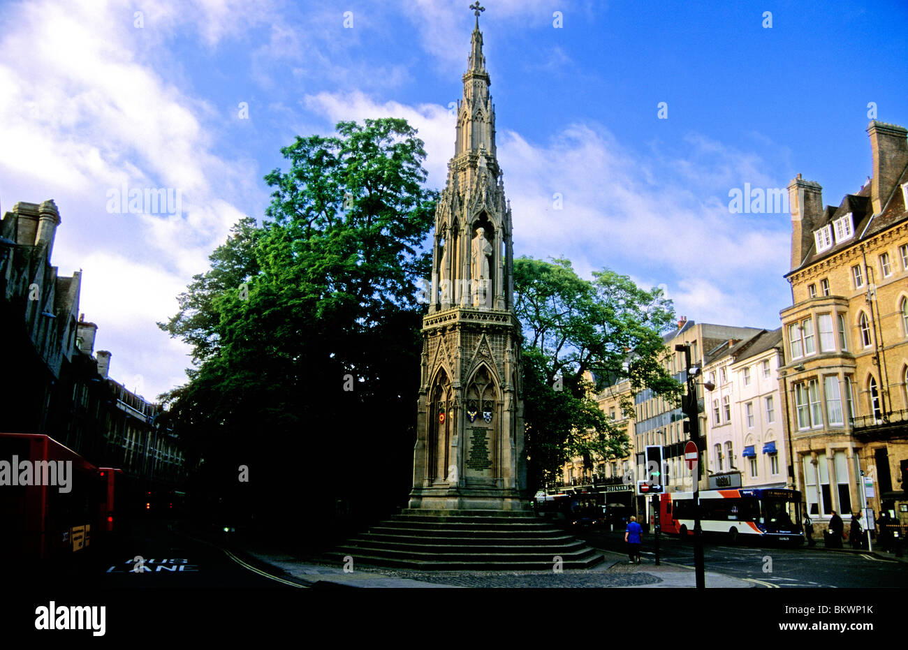 Le Martyr's Memorial, Oxford, Angleterre, commémorant la mort de Nicholas Ridley, Hugh Latimer et Thomas Cranmer en 1555 Banque D'Images