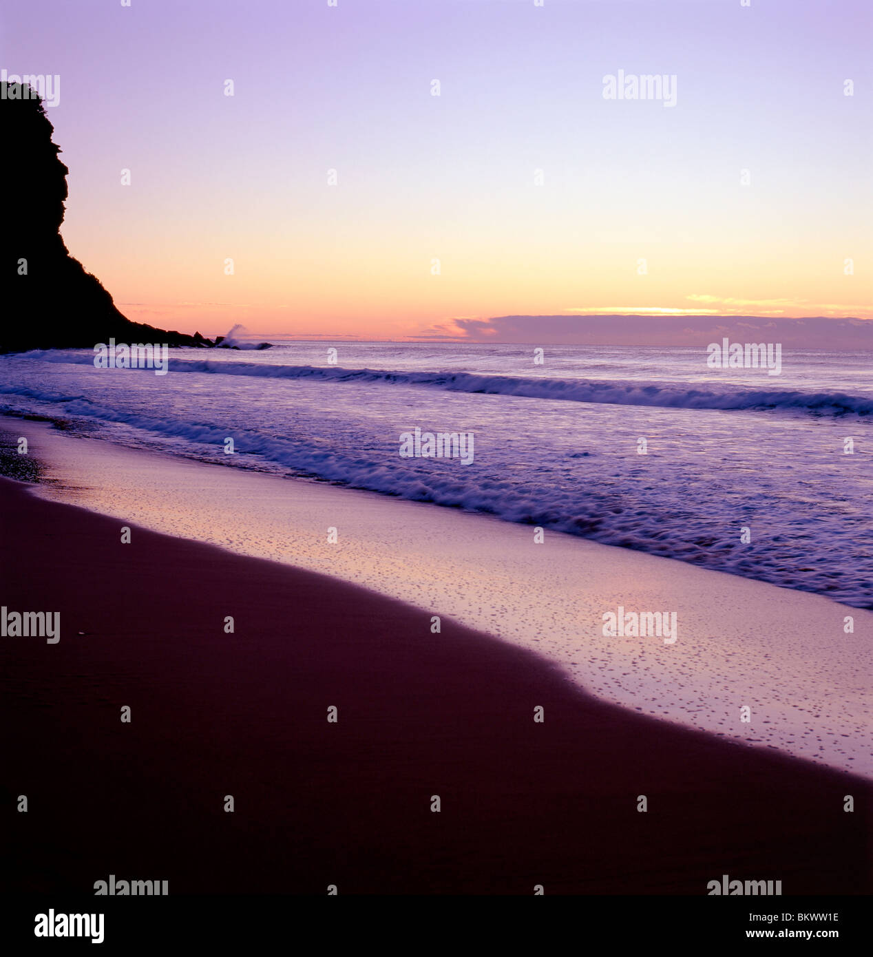 Lever du soleil à Bungan Beach, New South Wales, Australie Banque D'Images