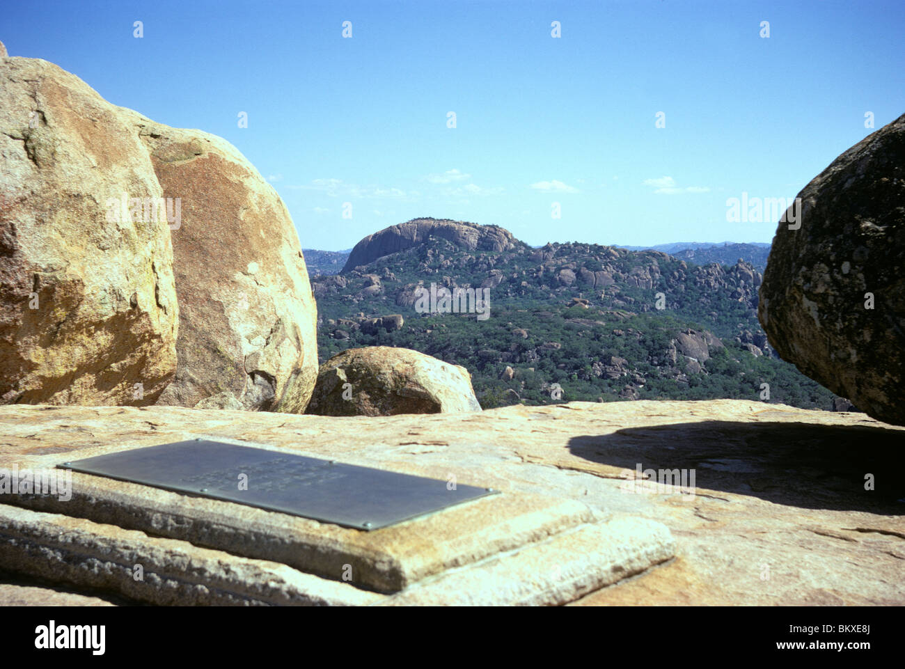 La tombe de Cecil Rhodes à la vue du monde, au milieu des paysages de granit du Matopos Hills, au Zimbabwe Banque D'Images