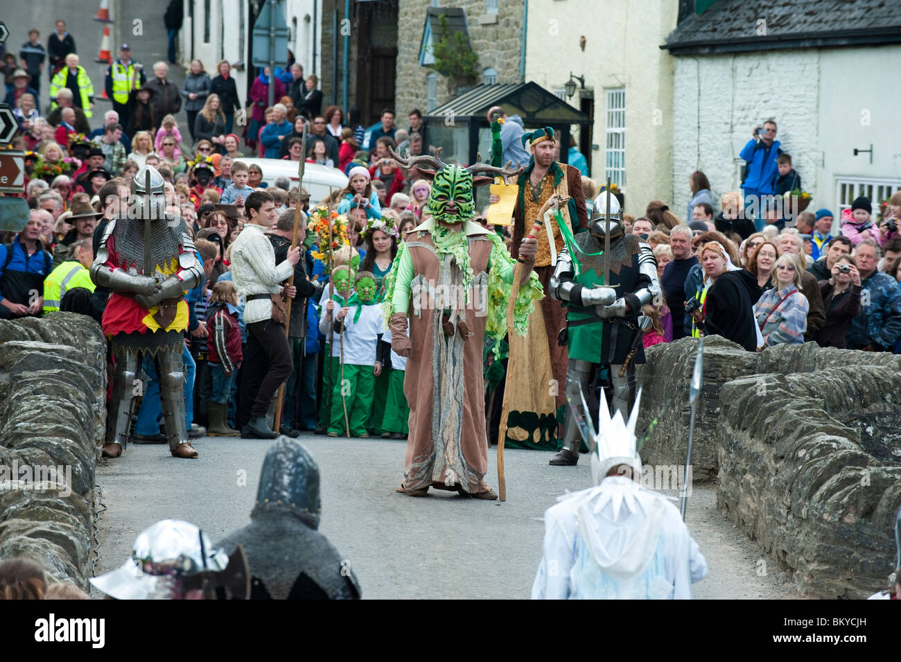 L'homme vert et le gel sur le pont à la reine d'Oisans, Shropshire Banque D'Images