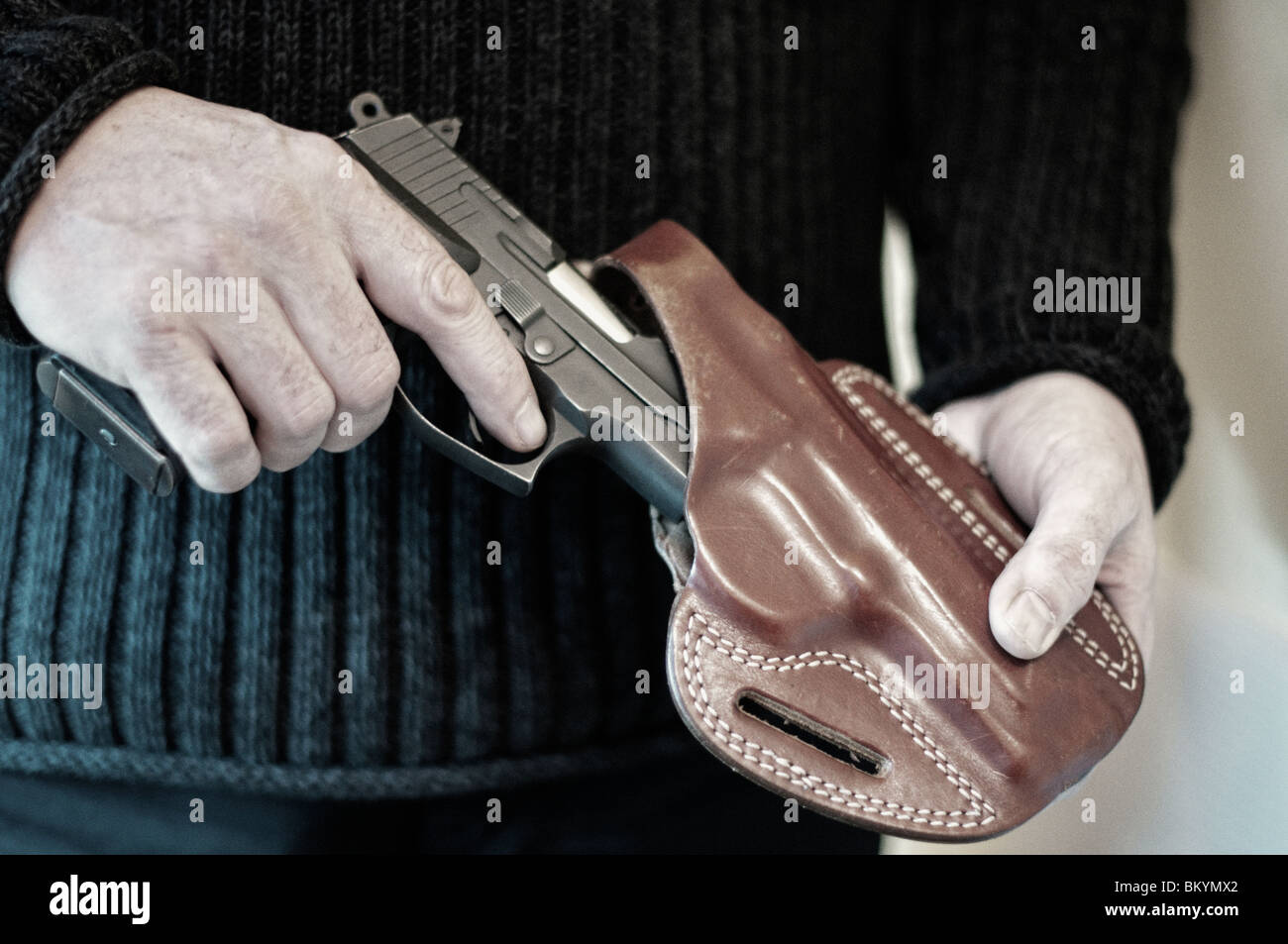 Étui Pistolet Tactique – Main Droite – Clip Ceinture (OWB) – Noir Polymère (Neuf)