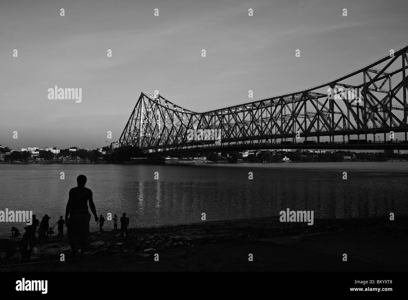 Pont sur la rivière,Howrah Bridge,la rivière Hooghly, Calcutta, Bengale occidental, Inde Banque D'Images