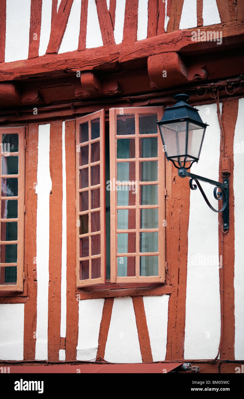 Détail de la façade d'une maison typique, Vannes, département du Morbihan, Bretagne, France Banque D'Images