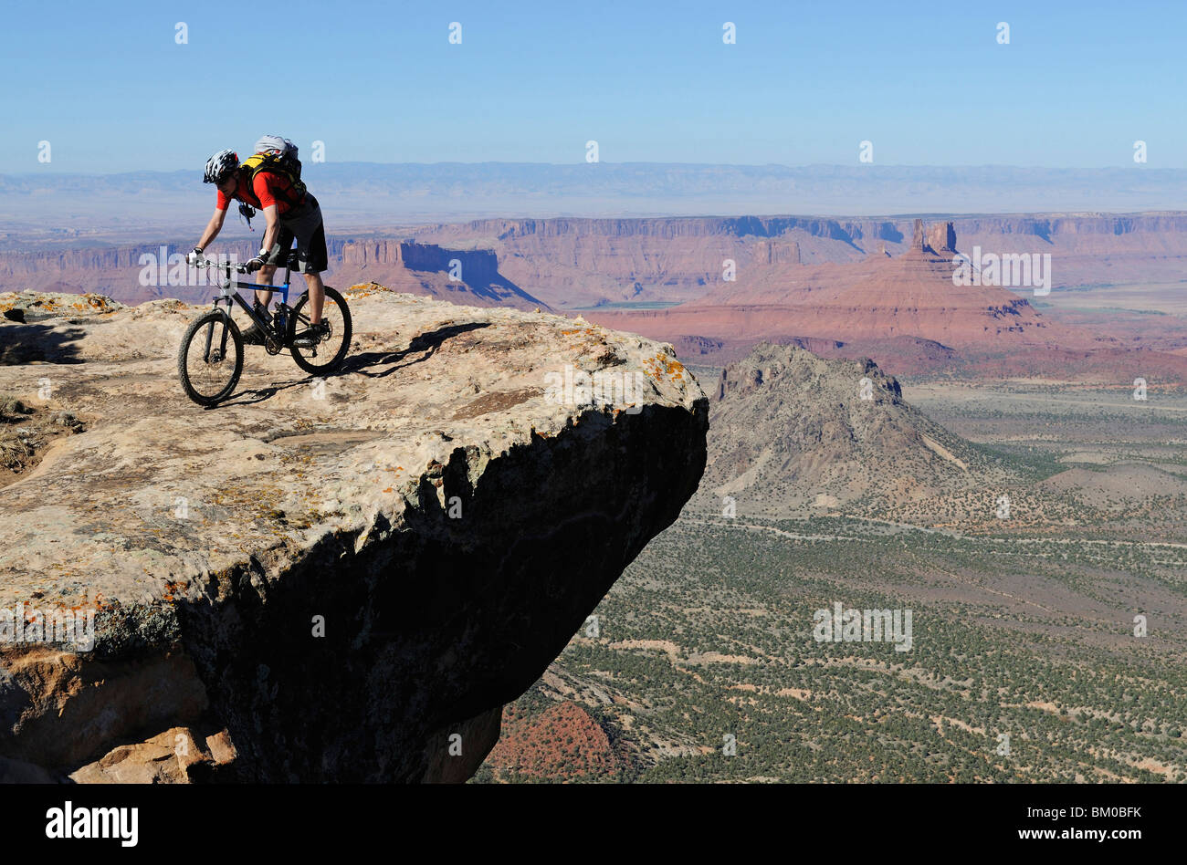 Du vélo de montagne, sentier, Rim Porcupine Castle Valley, Moab, Utah, USA Banque D'Images