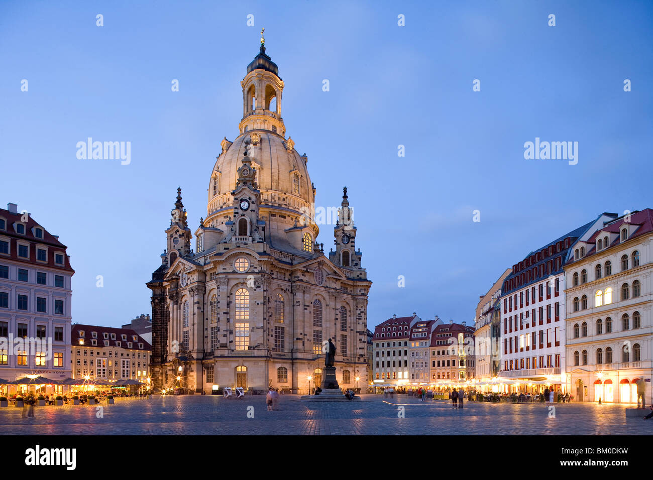 Neumarkt avec la Dresdner Frauenkirche, l'église Notre Dame, Dresde, Saxe, Allemagne, Europe Banque D'Images