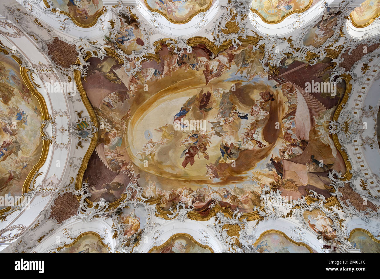 Fresque au plafond dans l'Zwiefalten minster, Münster Unserer Lieben Frau, Zwiefalten, Route Baroque de Haute-souabe, Baden-Wuerttemb Banque D'Images Fresque au plafond dans l'Zwiefalten minster, Münster Unserer Lieben Frau, Zwiefalten, Route Baroque de Haute-souabe, Baden-Wuerttemb Banque D'Images
