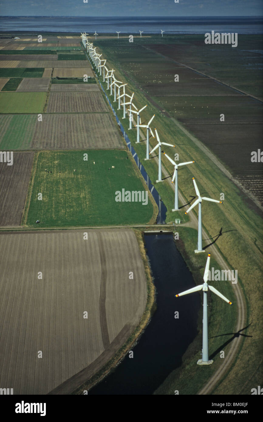 Photo aérienne de wind farm, côte de la mer du Nord, Schleswig Holstein, Allemagne du nord Banque D'Images