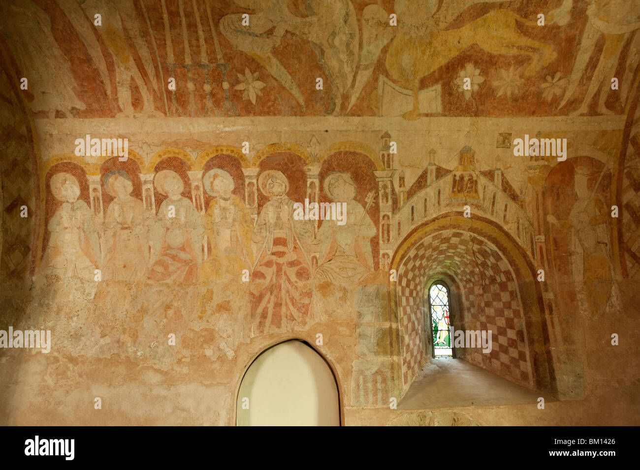 Royaume-uni, Angleterre, Herefordshire, Kempley, St Mary's Church peintures murales médiévales d'Apôtres assis dans le jugement Banque D'Images