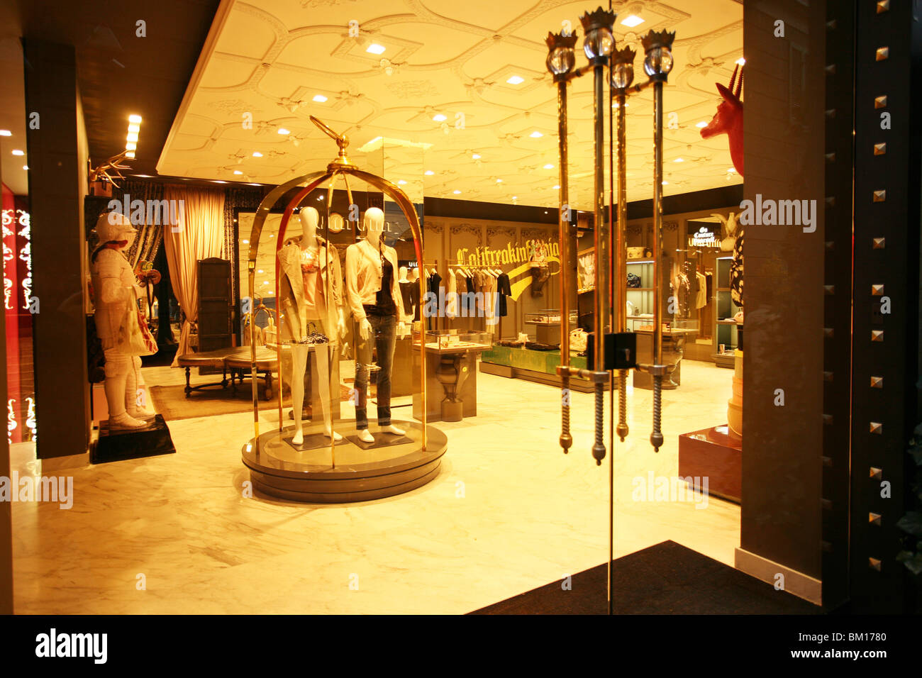 Boutique de mode Juicy Couture, Via della Spiga street, Milan, Lombardie, Italie, Europe Banque D'Images