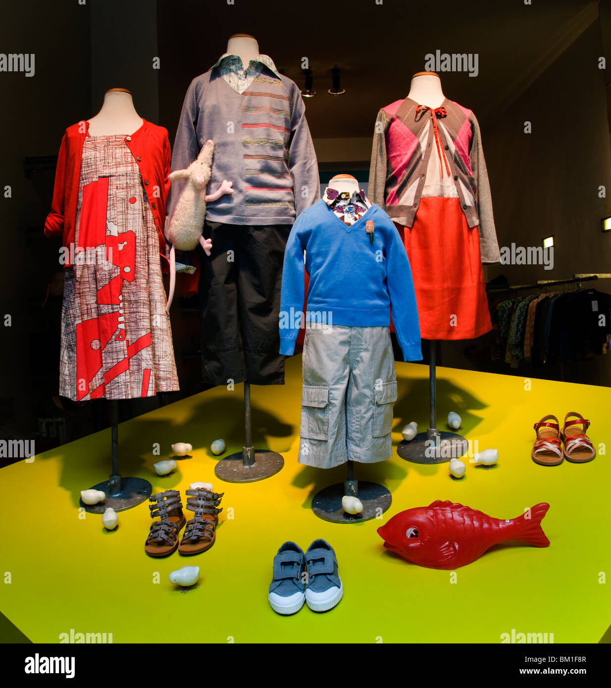 Bruxelles Belgique boutique de mode enfant les enfants Banque D'Images