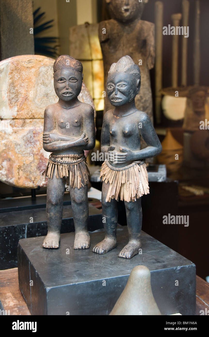 Bruxelles Bruxelles Place de grand marché d'antiquités de sablon sablon art africain afrique grote Banque D'Images
