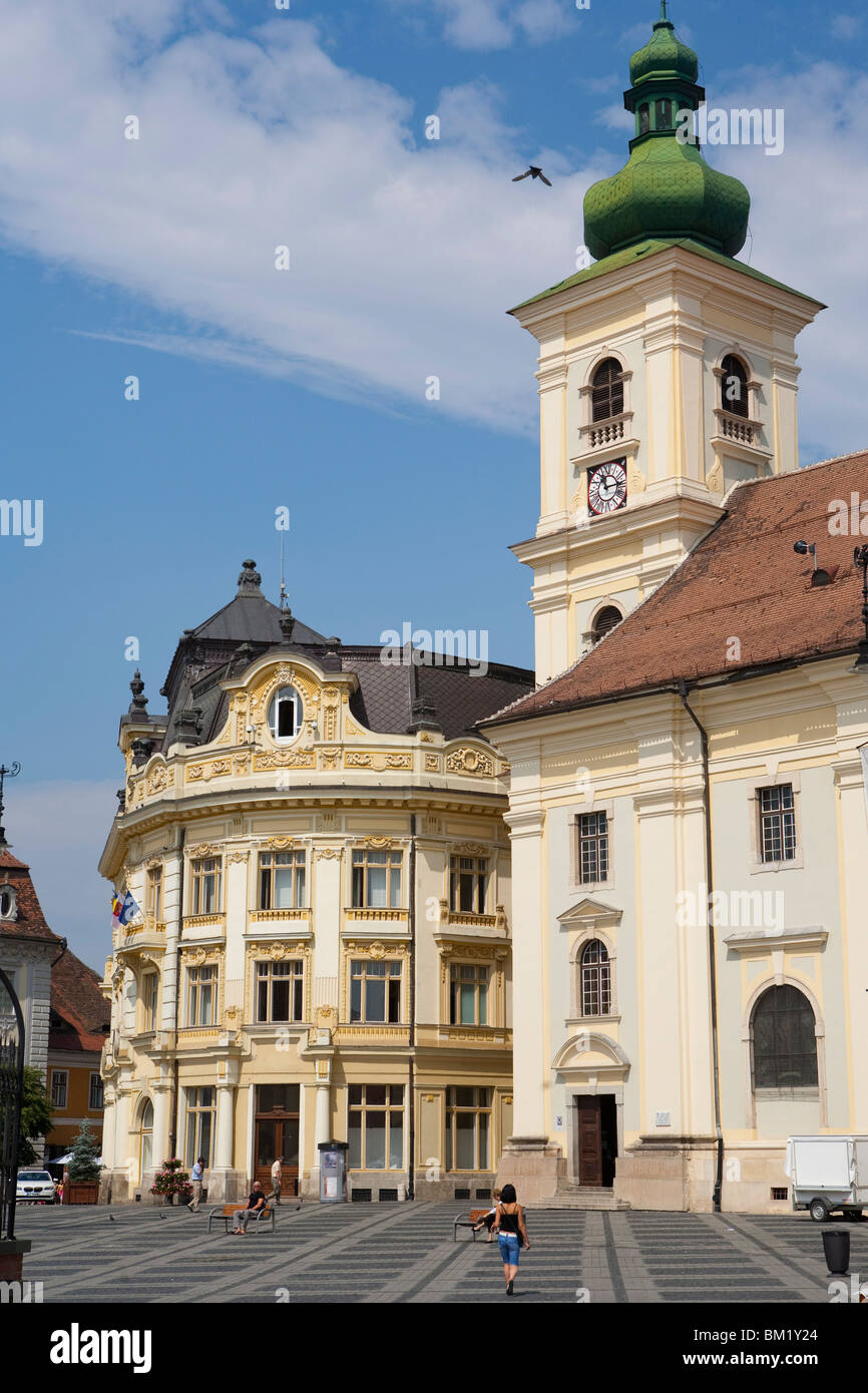 Mare square, Sibiu, Transylvanie, Roumanie, Europe Banque D'Images
