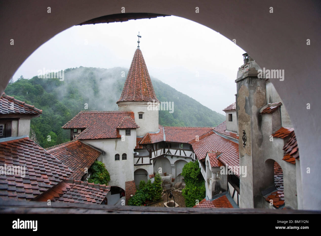Le château de Bran (château de Dracula), Son, Transylvanie, Roumanie, Europe Banque D'Images