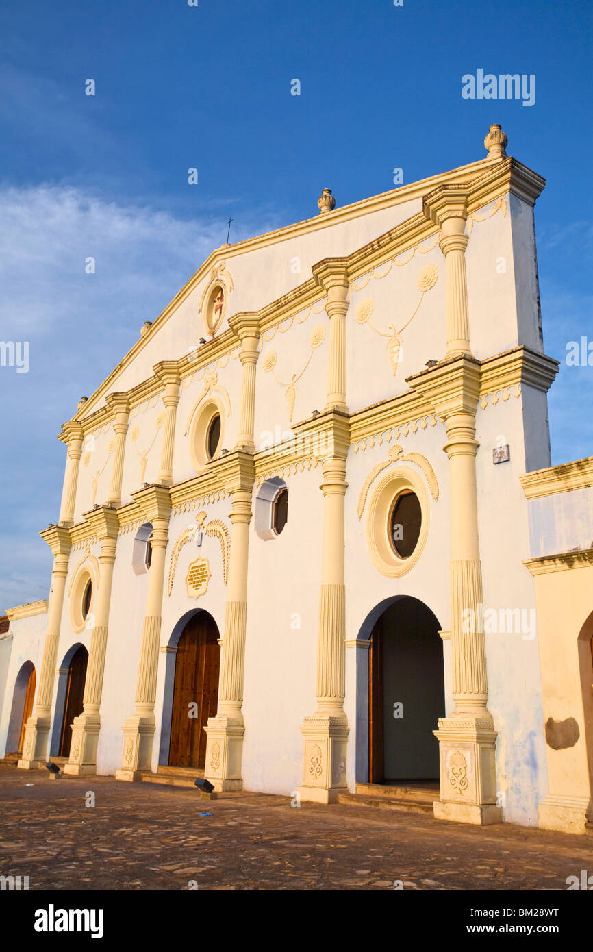 Convento Y Museo San Francisco, la plus ancienne église de l'Amérique centrale, Granada, Nicaragua Banque D'Images