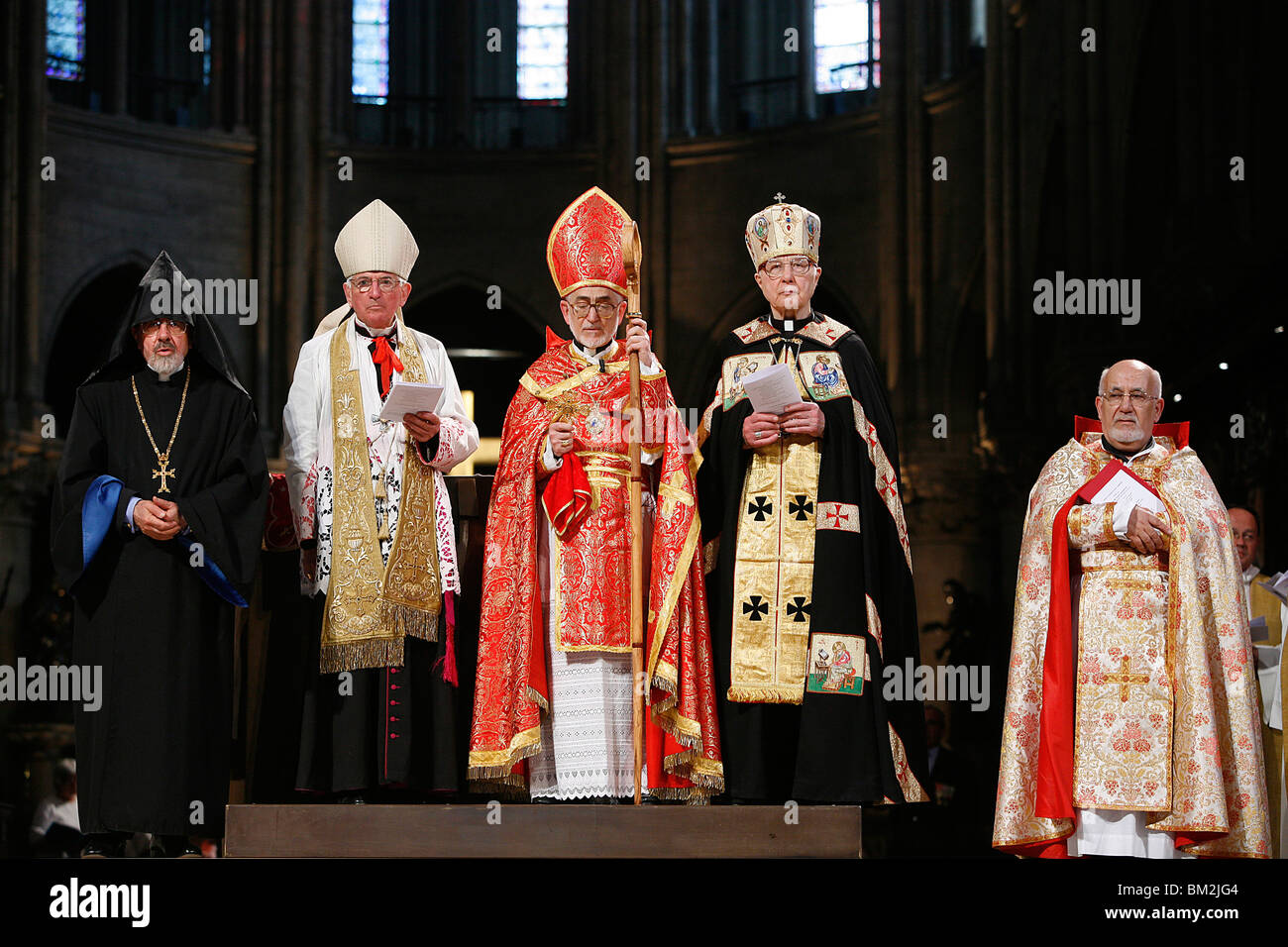 Célébration arménienne catholique dans la cathédrale de Paris, Paris, France Banque D'Images