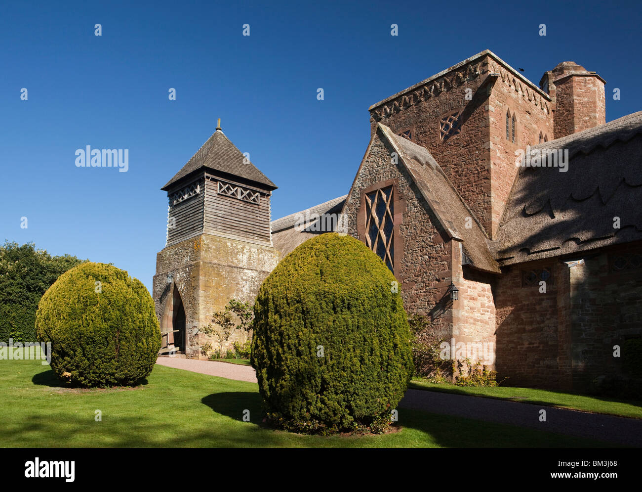Royaume-uni, Angleterre, Herefordshire, George Sanders, Tous les Saints de l'Église d'art et d'Artisanat, conçu par William Lethaby Banque D'Images
