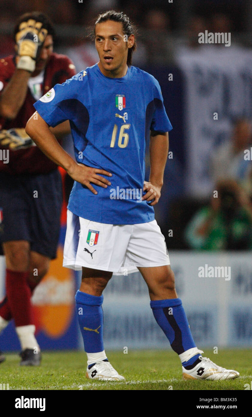 Mauro Camoranesi d'Italie vu lors d'une Coupe du Monde FIFA football match quart de finale contre l'Ukraine le 30 juin 2006. Banque D'Images