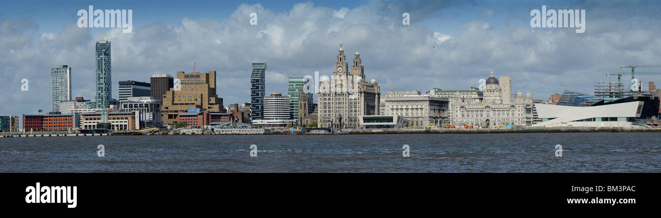 Vue panoramique du front de mer de Liverpool Birkenhead uk Banque D'Images