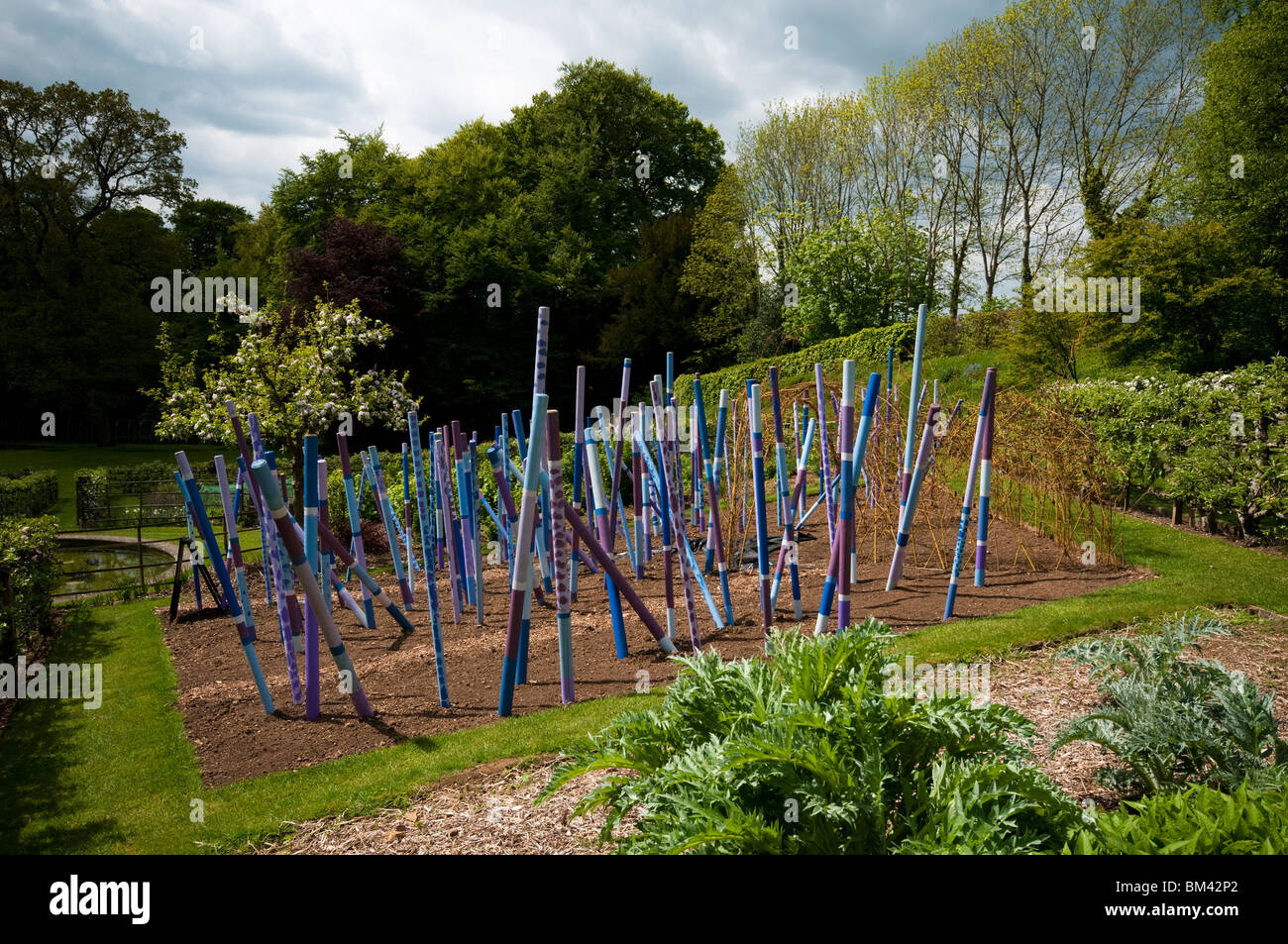 Projet de l'école jardin impressionniste en train d'être construit à Painswick Rococo Garden dans les Cotswolds Banque D'Images