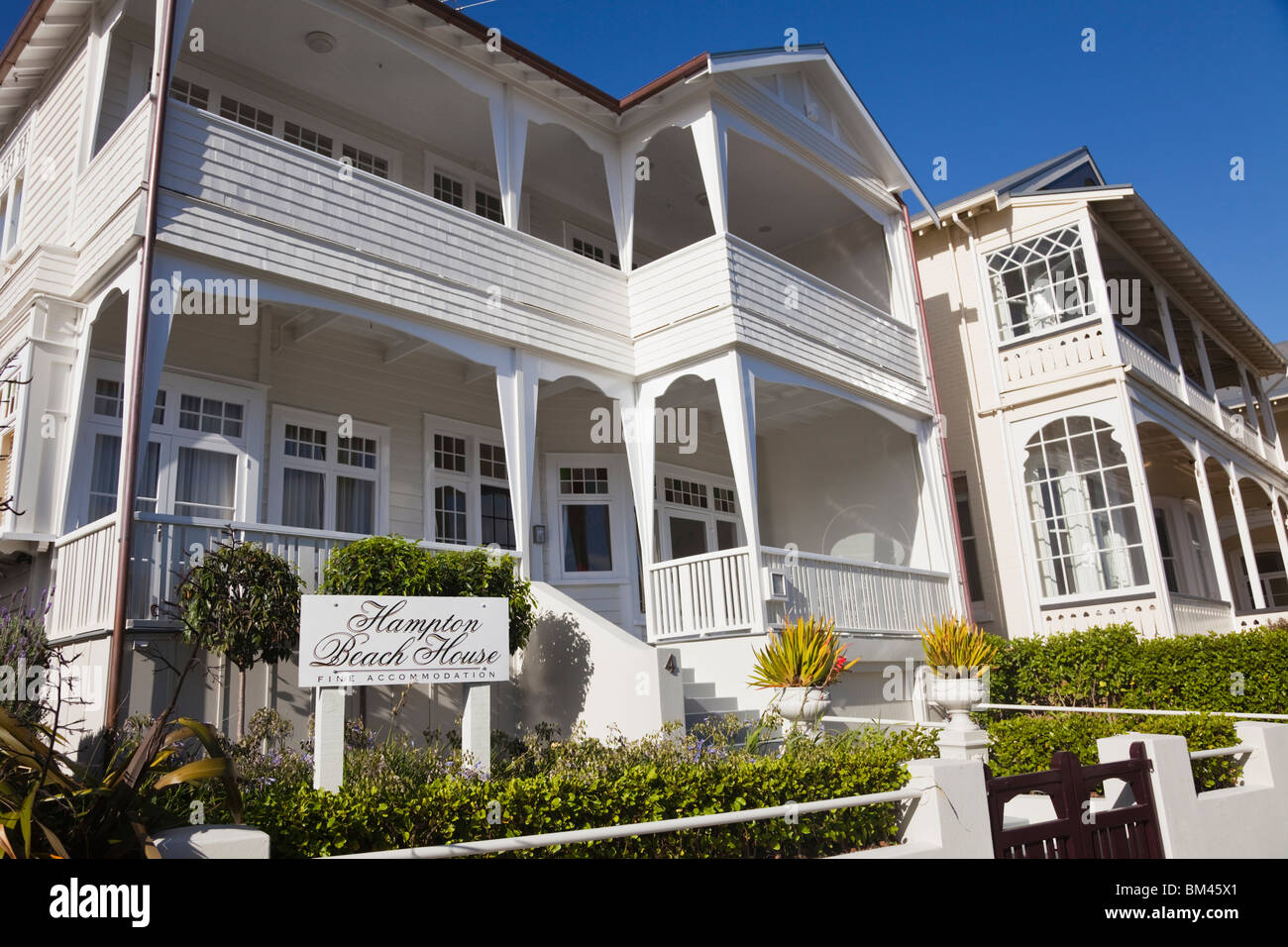 Beach house dans le quartier de front de Devenport. Auckland, île du Nord, Nouvelle-Zélande Banque D'Images