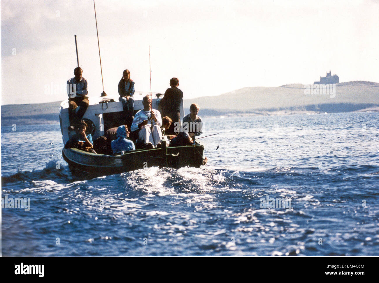 Lord Mountbatten et la pêche en famille à partir de son bateau Shadow V Banque D'Images
