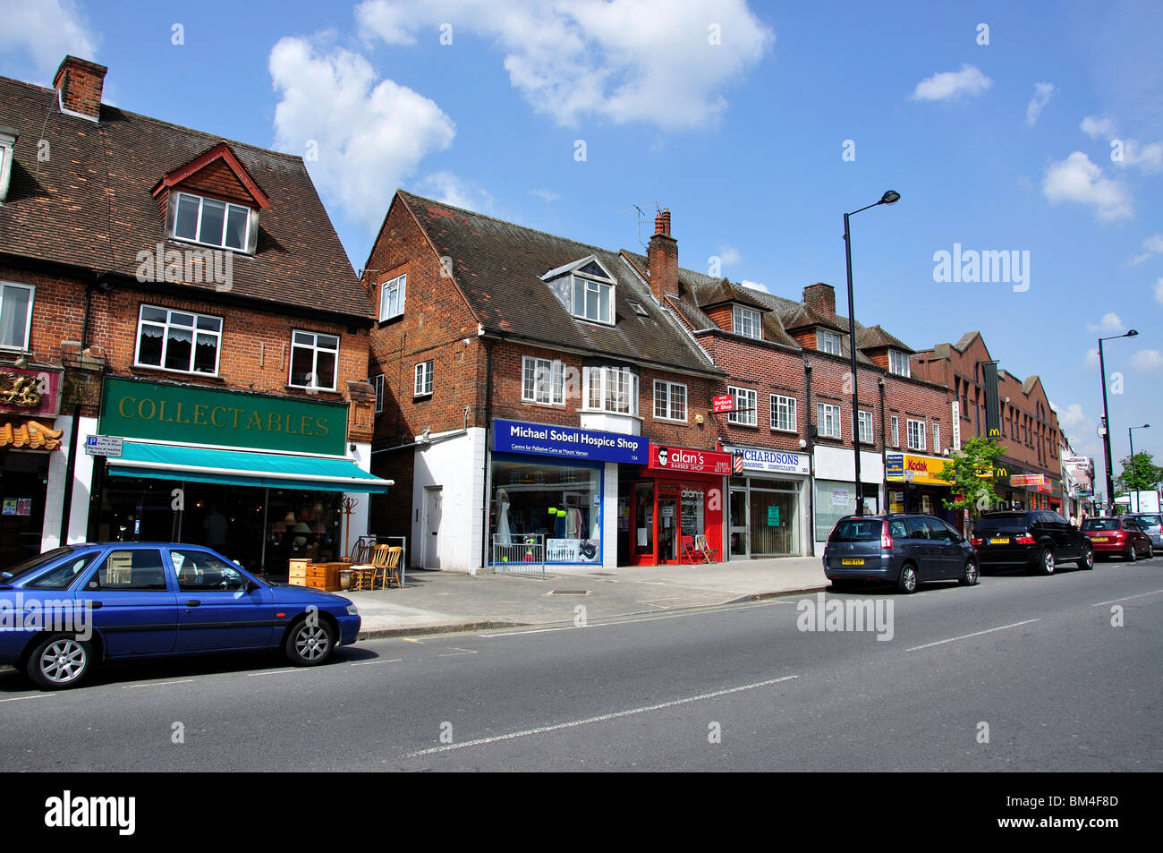 High Street, Ruislip, London, Greater London, Angleterre, Royaume-Uni Banque D'Images