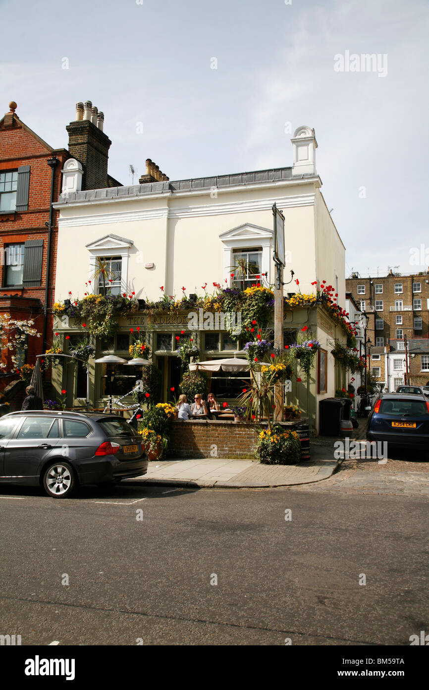 Bras de Ladbroke pub sur Ladbroke Road, Notting Hill, Londres, Royaume-Uni Banque D'Images