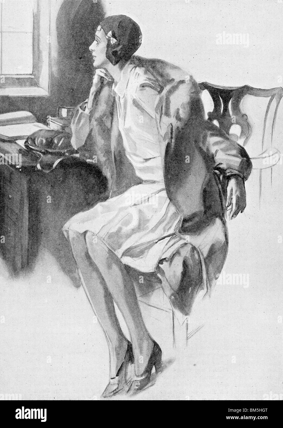 Femme était assise sur une chaise en regardant par la fenêtre Banque D'Images