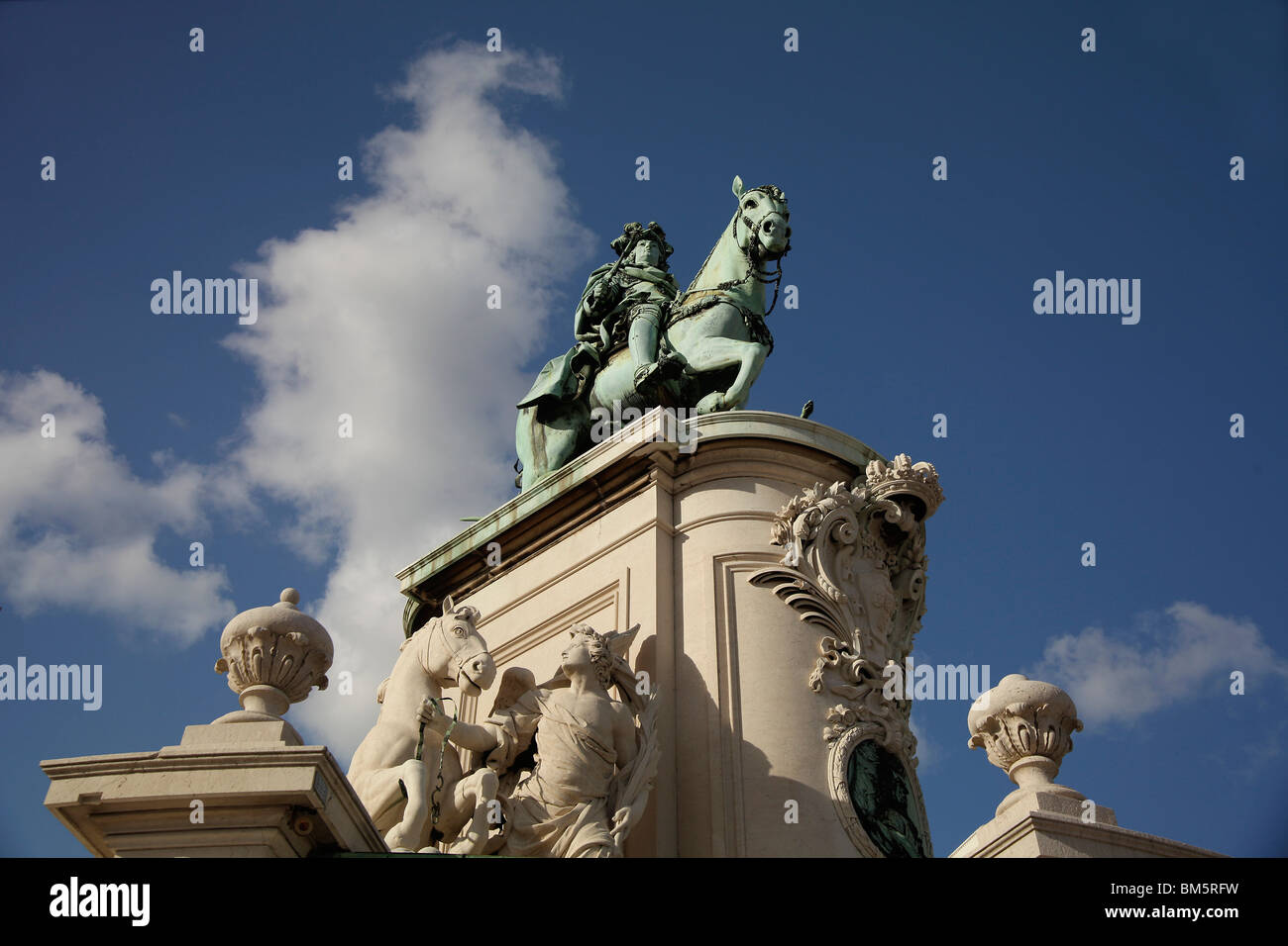 Statue équestre du roi Jose J'en Commerce Square Praça do Comercio ou Terreiro do Paco à Lisbonne, Portugal, Europe Banque D'Images