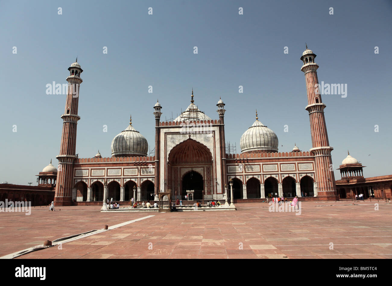 Cour intérieure de la mosquée Jama Masjid, la mosquée de vendredi ou de Fatehpur Sikri, Old Delhi, Inde. Banque D'Images