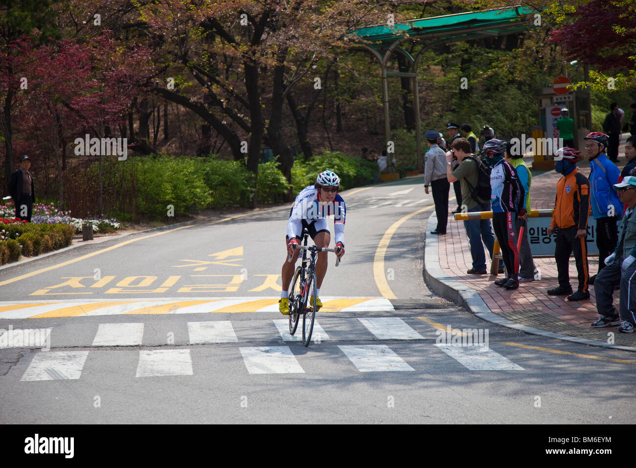 Course cycliste dans le parc Namsan à Séoul en Corée du Sud Banque D'Images