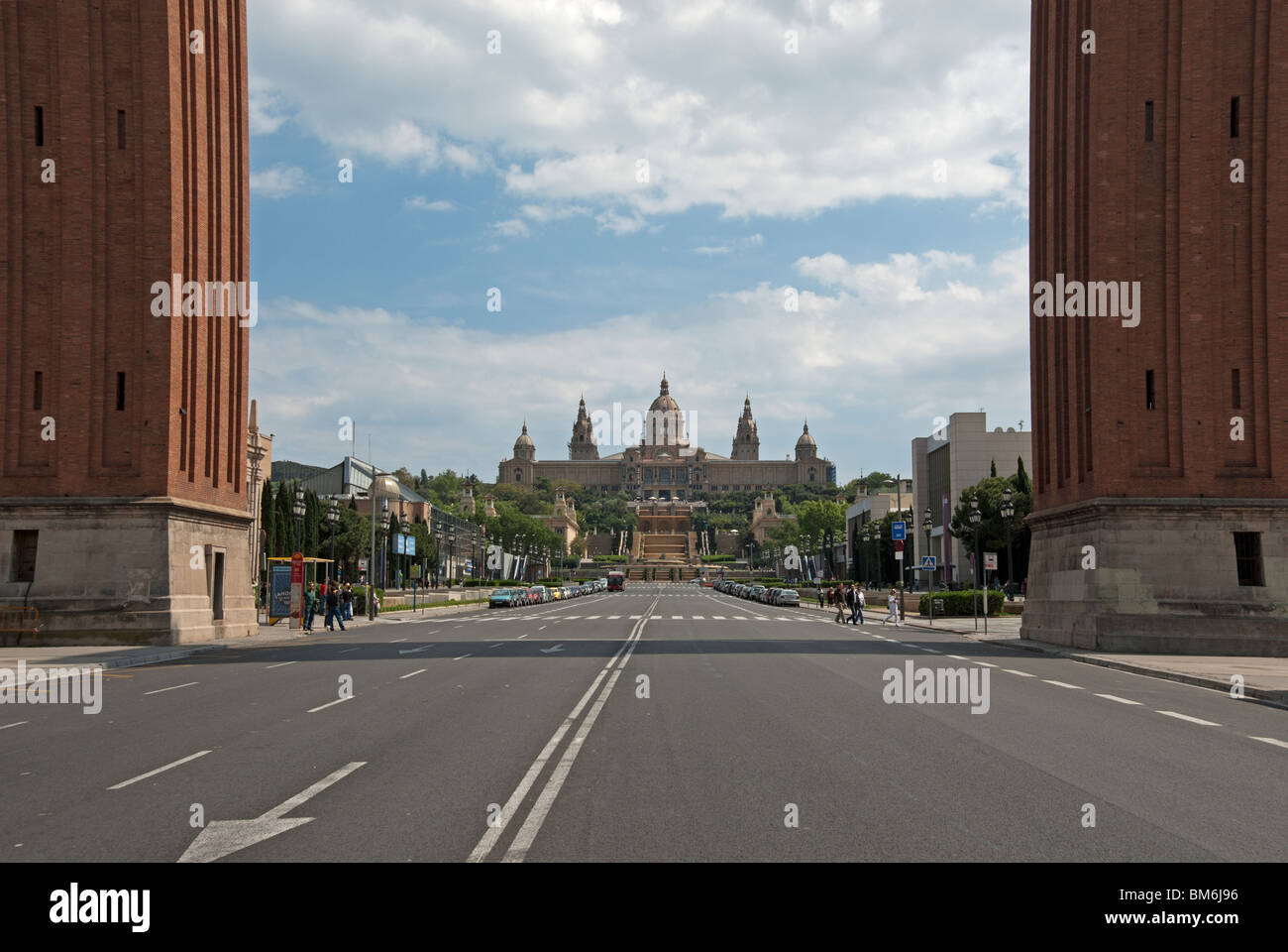 Vue vers le palais de Montjuic et le parc de Montjuic, Barcelone, Espagne Banque D'Images