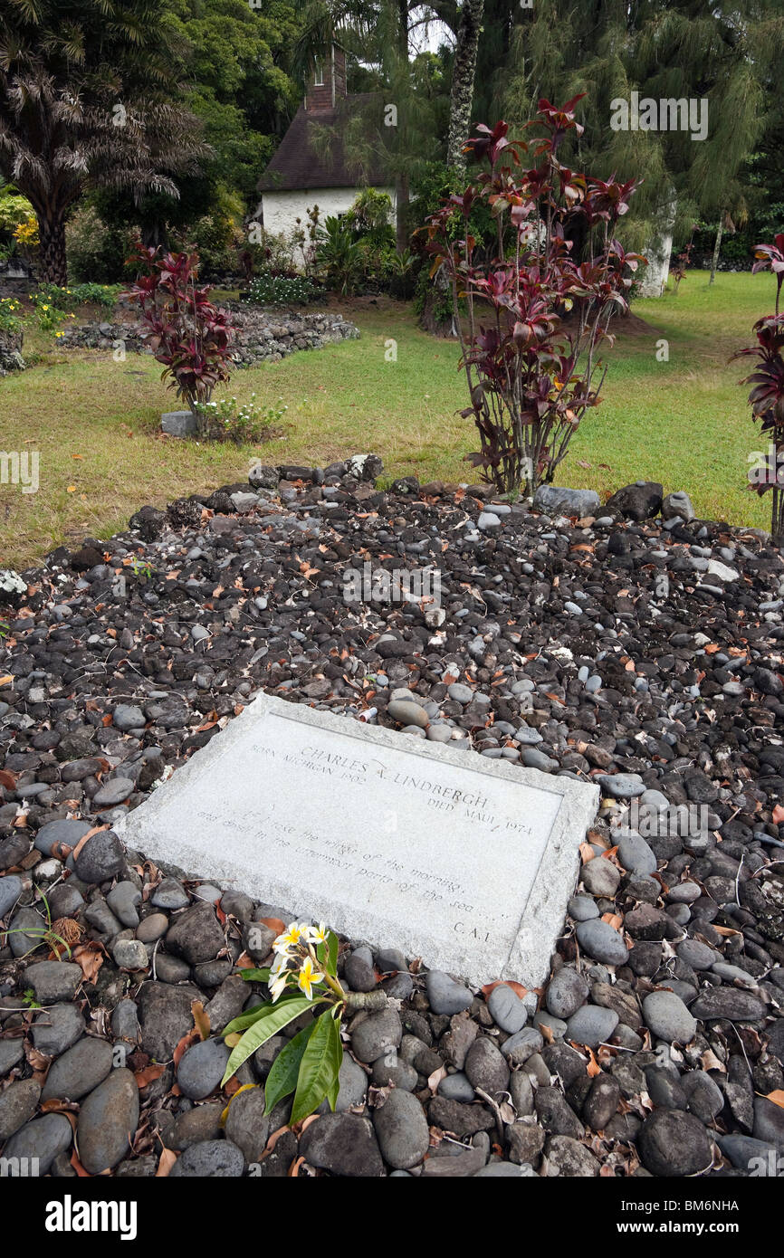 Tombe de Charles Lindbergh à Palapala Ho'umau Kipahulu dans l'Église,Maui. Banque D'Images