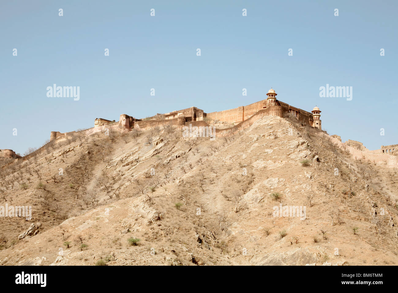 Vue sur colline et fort à Jaipur Banque D'Images