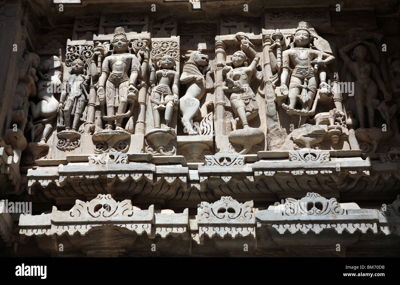 Détail de l'Jagdish temple, dédié au dieu hindou Vishnu à Udaipur, Rajasthan, Inde. Banque D'Images