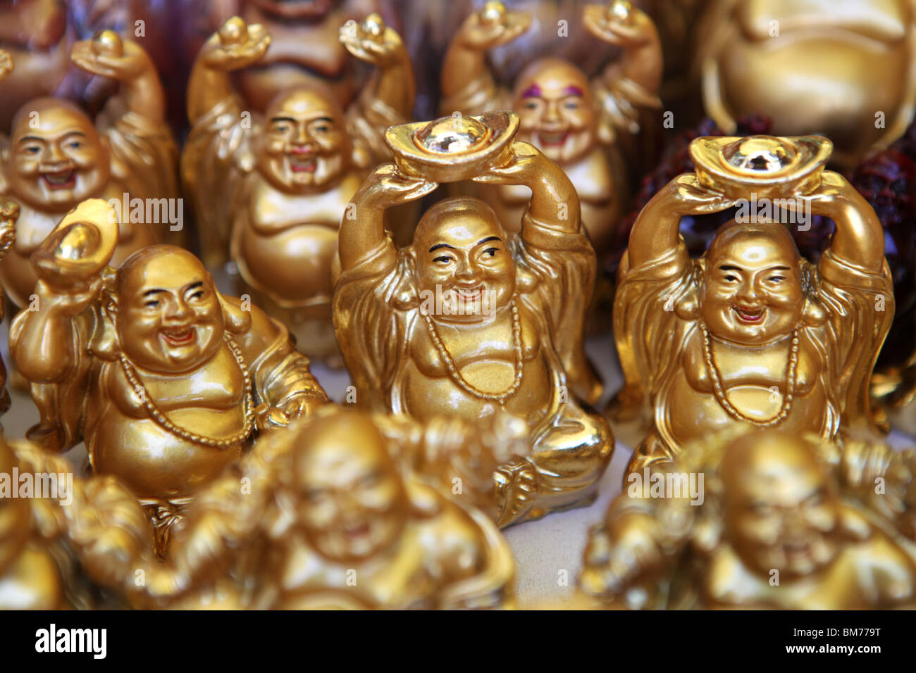 Les petites statues de Bouddha à vendre en Inde. Banque D'Images